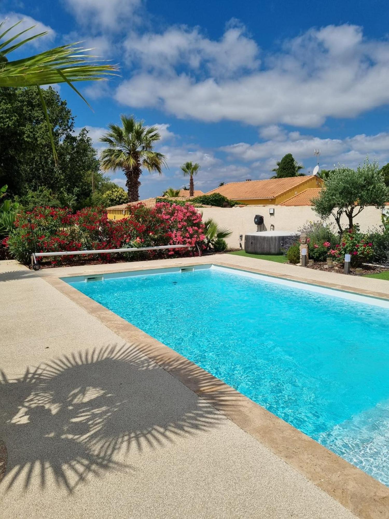 Appartement Top Entre Mer Et Montagne Thezan-les-Beziers Bagian luar foto